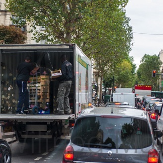 0635_Deret Transporteur, 1er reseau francais de livraison urbaine en camions electriques PARIS 28 août 2012.jpg